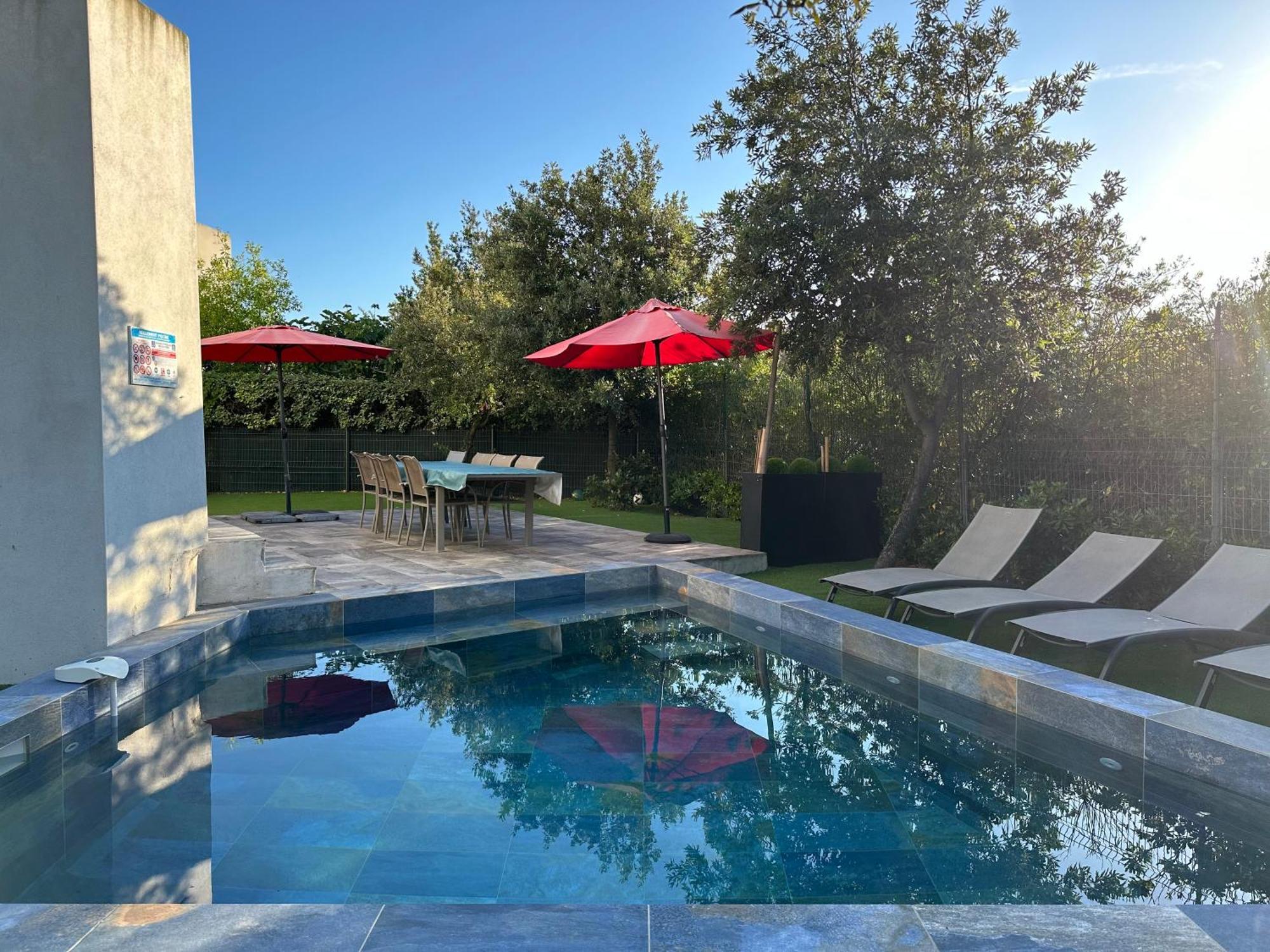 Villa En Bord De Plage Сет Экстерьер фото